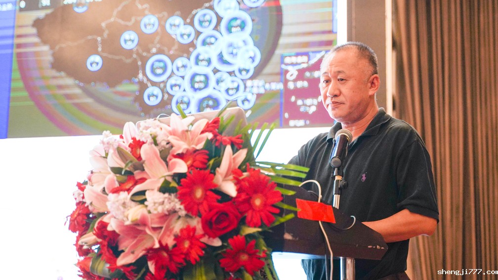 中国中小城镇水环境工程技术中心主任杨小毛