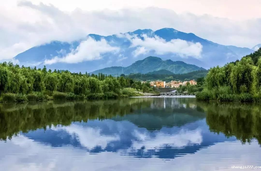 绿水青山就是金山银山